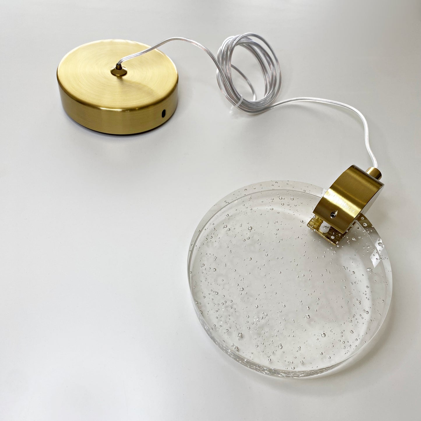 Aurora hanging lamp - Brushed Gold